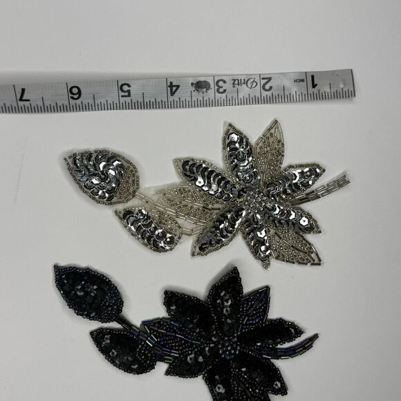 Set of 2 Large Beaded Sequin Floral Appliqués – Silver & Black - Picture 4 of 4